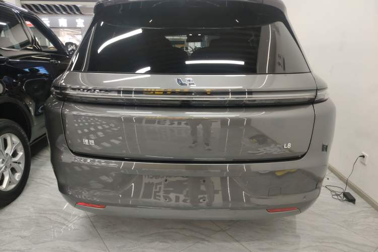 Used Li Auto L8 2023 Pro Model
