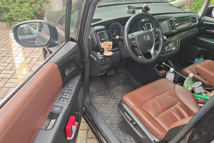 Used Honda Elysion 2019 2.0L Hybrid Supreme Edition
