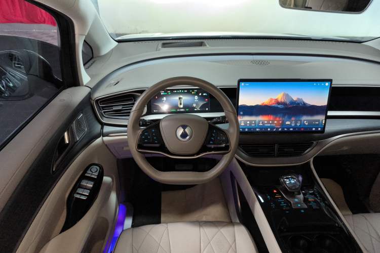 Used Denza D9 2022 DM-i 970 Four-Wheel Drive Prestige Model