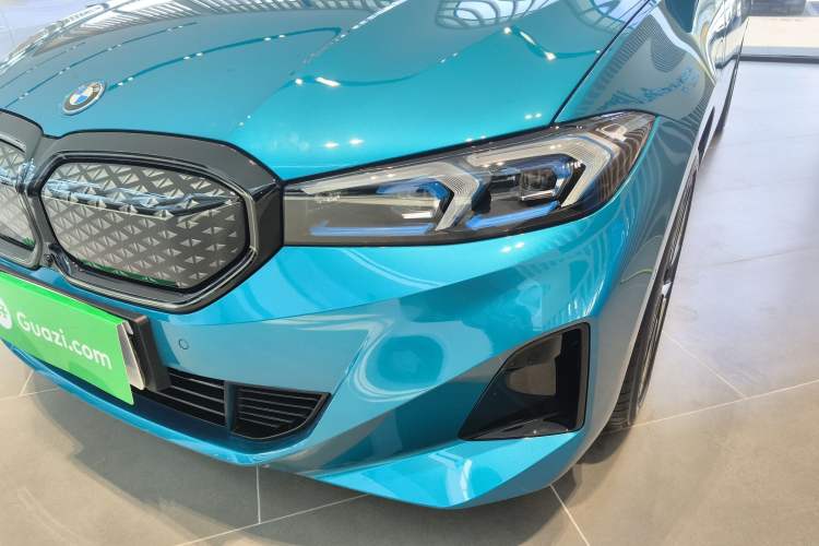 Used BMW i3 2025 eDrive 40 L Midnight Sports Package
