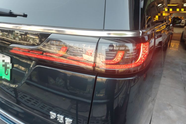 Used VOYAH Dream 2025 PHEV Four-Wheel-Drive Flagship Version – Qiankun Edition