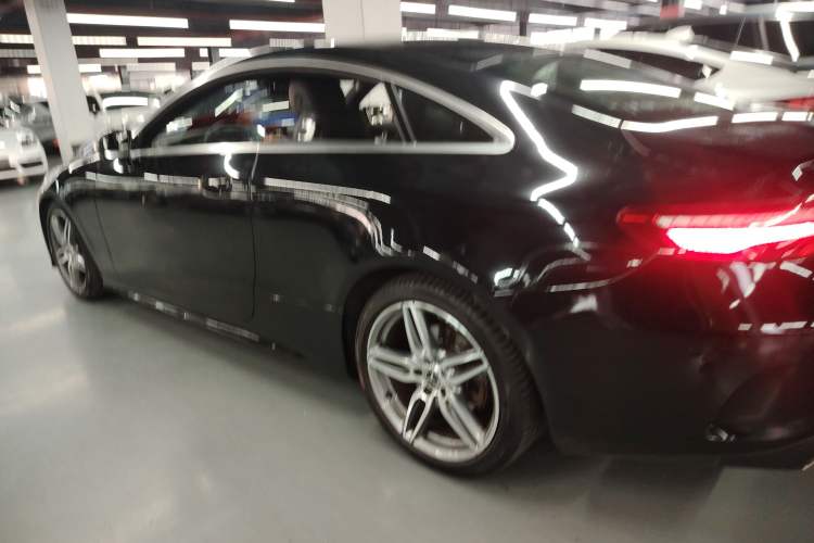 Used Mercedes-Benz E-Class 2017 E 200 Coupe
