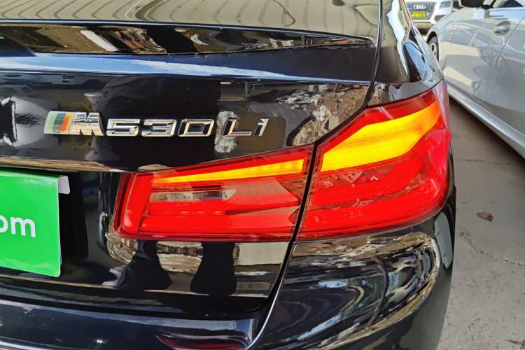 Used BMW 5 Series 2018 530Li Leading Model M Sport Package
