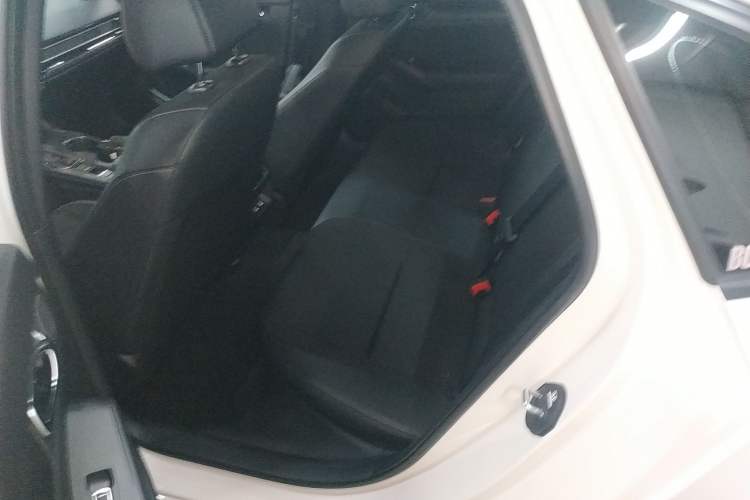 Used Honda Civic 2025 240TURBO CVT SmartFun Pro