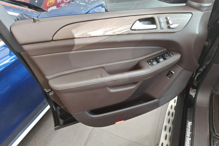 Used Mercedes-Benz GLE 2018 GLE 320 4MATIC Luxury Collection Edition
