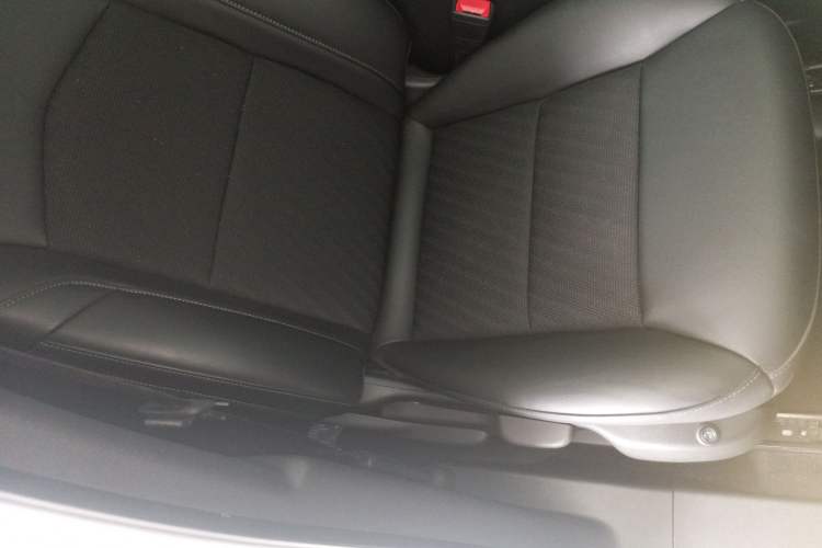 Used Cadillac XT4 2021 28T Two-Wheel Drive Tech Edition
