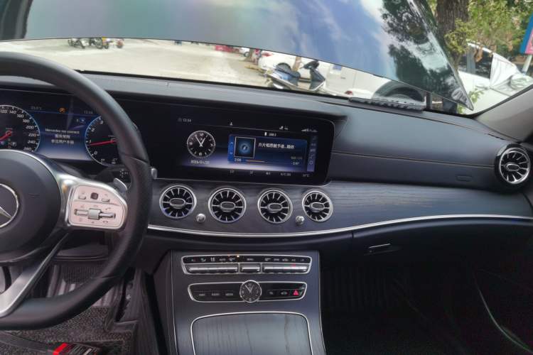 Used Mercedes-Benz E-Class 2020 Restyled E 300 L Sporty and Stylish Edition
