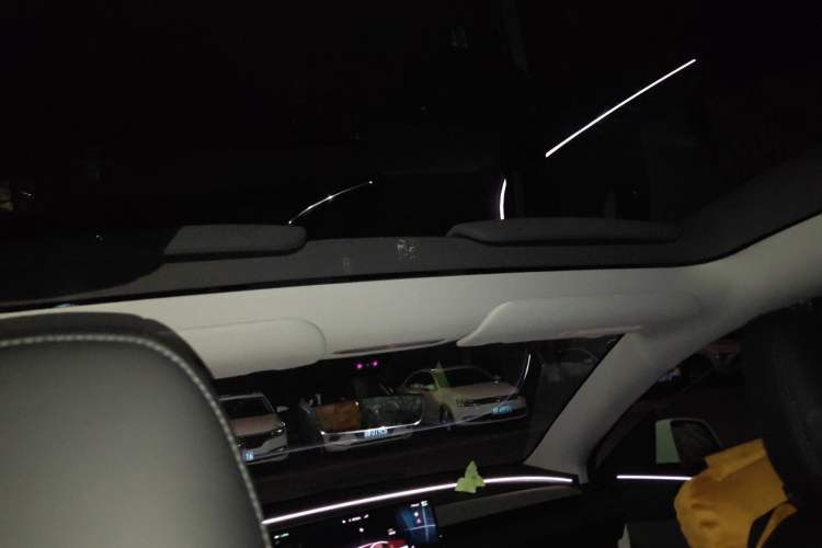 Used Tesla Model Y 2025 Rear-Wheel-Drive Version
