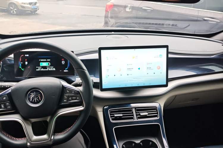 Used BYD Qin PLUS 2023 Champion Edition DM-i 120KM Excellence Model
