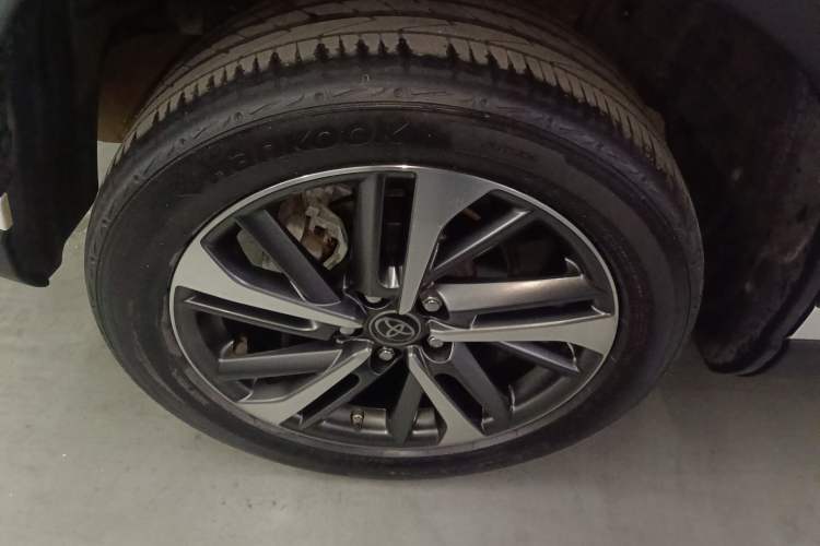 Used Toyota FRONTLANDER 2022 2.0L CVT Luxury PLUS Edition
