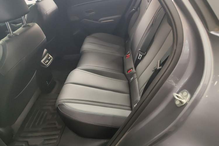 Used BYD Qin L 2025 DM-i Smart Drive 120KM Leading Model
