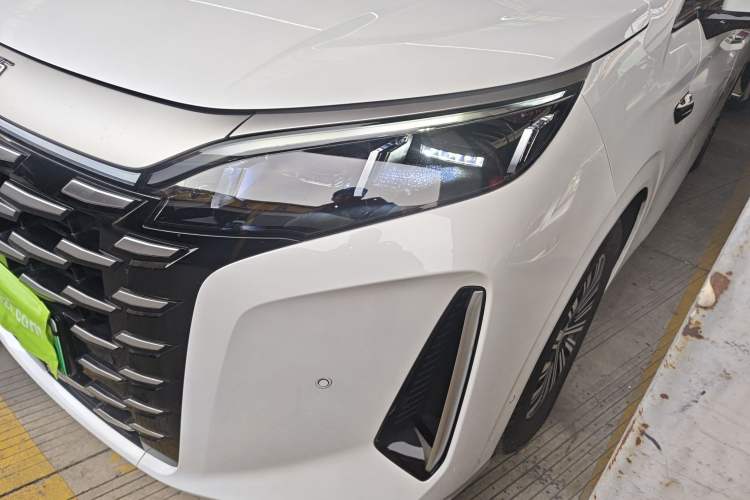 Used BYD Xia 2025 DM-i 1.5T 180km Excellence Model