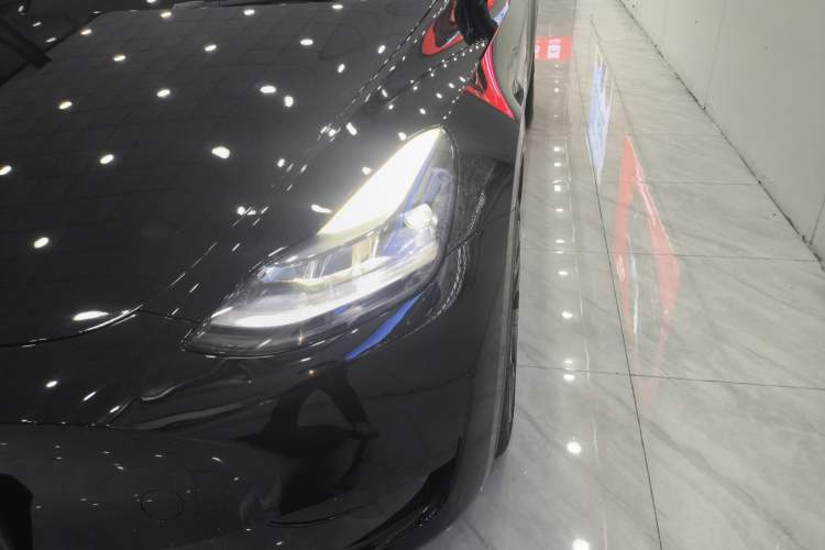 Used Tesla Model Y 2023 Rear-Wheel-Drive Version
