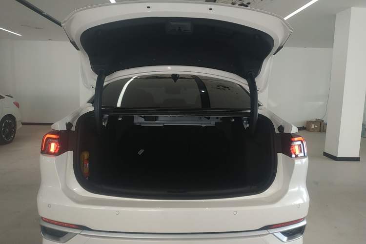 Used Ford Mondeo 2025 2.0T EcoBoost Ultimate Edition
