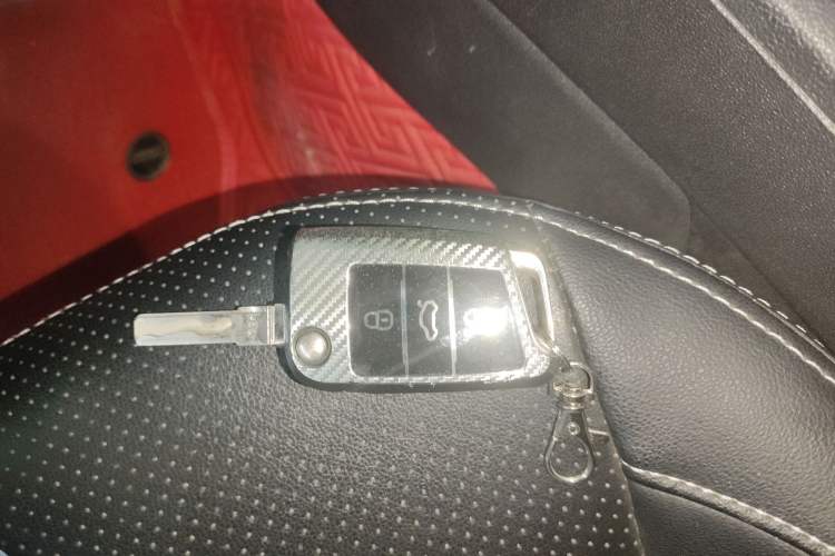 Used Volkswagen Lamando 2017 230TSI DSG Fashion Edition
