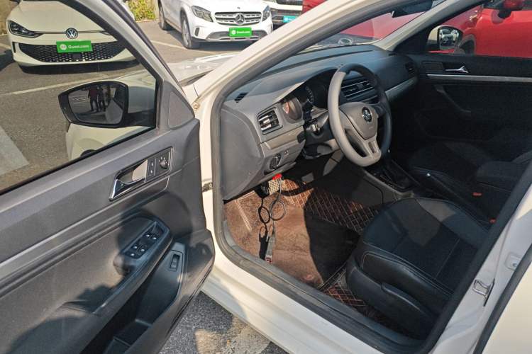 Used Volkswagen Lavida 2019 Lavida Start 1.5L Automatic Trendy Version China VI Standard