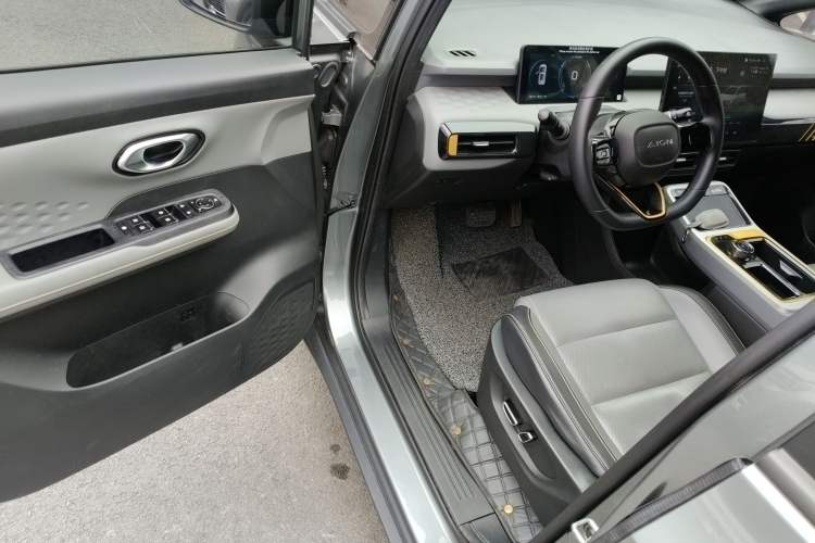 Used AION Y 2022 70 Intelligent Edition Lithium Iron Phosphate
