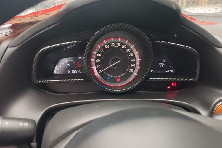 Used Mazda Mazda 3 Axela 2016 Sedan 1.5L Automatic Luxury Model