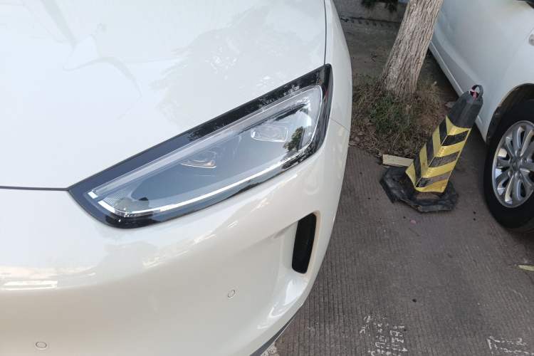 Used Hima AITO M5 2025 Extended-Range Ultra All-Wheel-Drive Version
