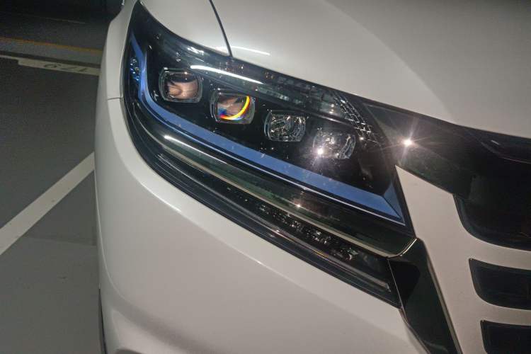 Used Honda Elysion 2019 2.0L Hybrid Luxury Edition
