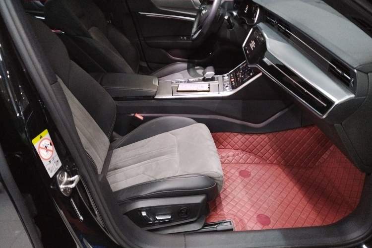 Used Audi A6L 2023 Revised 40 TFSI Luxury Dynamic Edition
