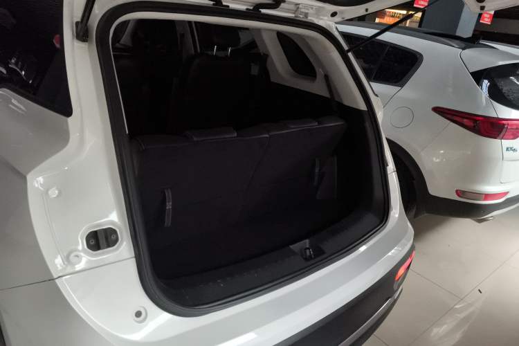 Used Baojun 530 2020 1.5T Manual Luxury Version 6 Seats
