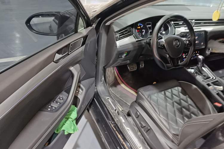 Used Volkswagen Magotan GTE Plug-in Hybrid 2020 GTE Luxury Model
