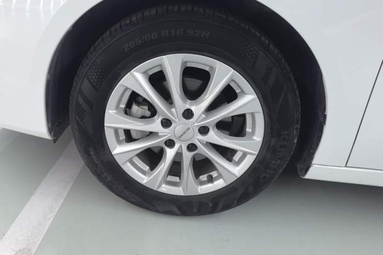 Used Roewe i5 2023 1.5L CVT Luxury Edition
