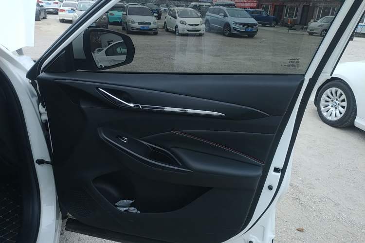 Used Oshan X5 2021 1.6L CVT Luxury Model
