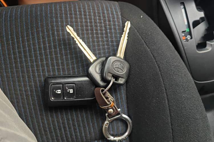 Used Toyota YARiS L 2016 Revised 1.5E CVT Charming Edition
