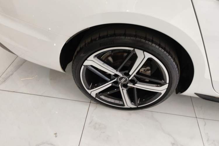 Used Audi A4L 2024 40 TFSI Luxury Dynamic Edition
