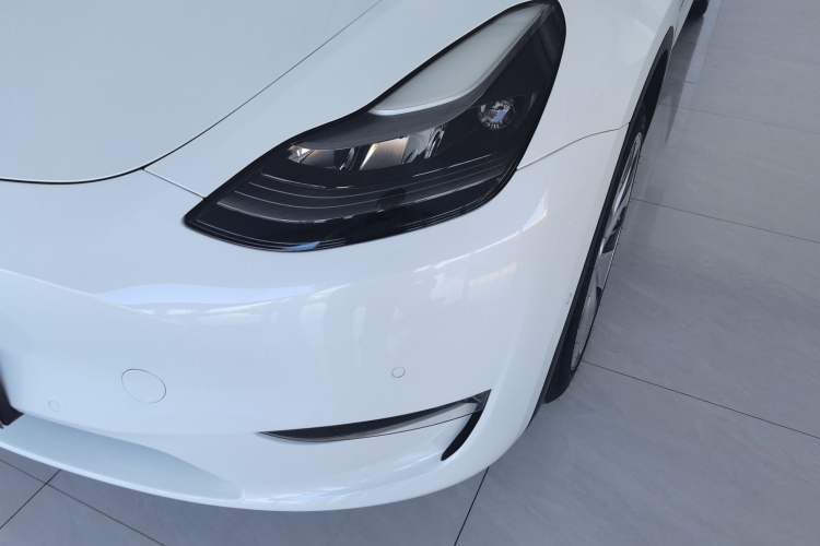 Used Tesla Model Y 2021 Standard Range Rear-Wheel Drive Version
