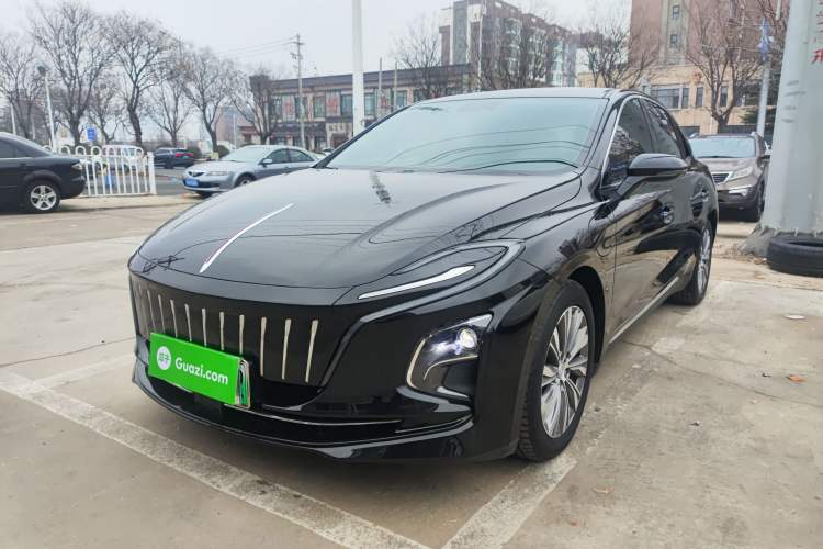 Used Hongqi E-QM5 2022 431 km Charge & Enjoy Edition