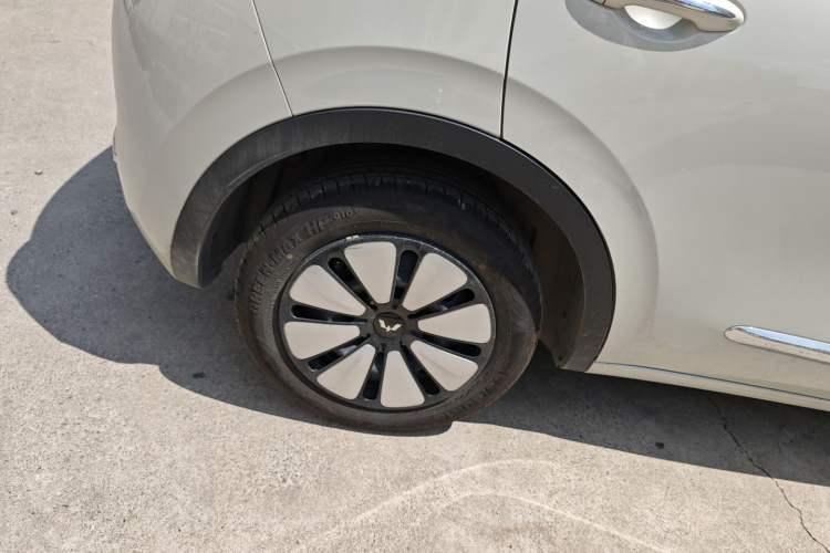 Used Wuling Bingo 2023 410 km Lingxi Deluxe Edition
