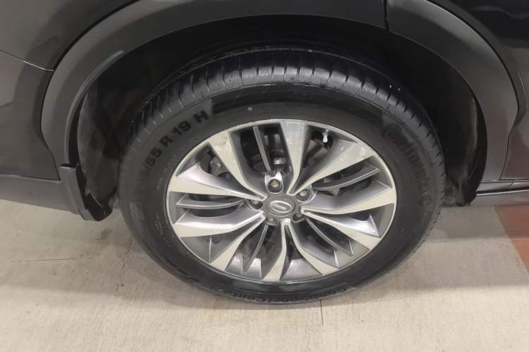 Used GAC Trumpchi GS8 2017 320T Two-Wheel Drive Luxury Smart Connectivity Version (7 Seats)
