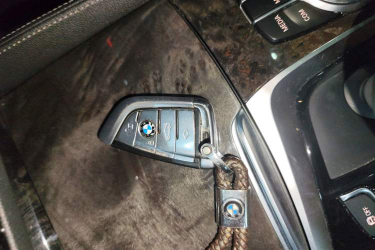 Used BMW 5 Series 2018 530Li Leading Model M Sport Package