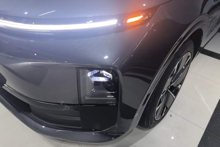 Used Li Auto L6 2025 Pro Smart Refresh Edition
