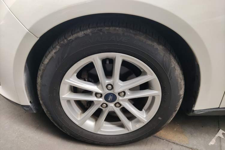 Used Ford Focus 2018 Hatchback Classic 1.6L Automatic Trendy SmartDrive Edition