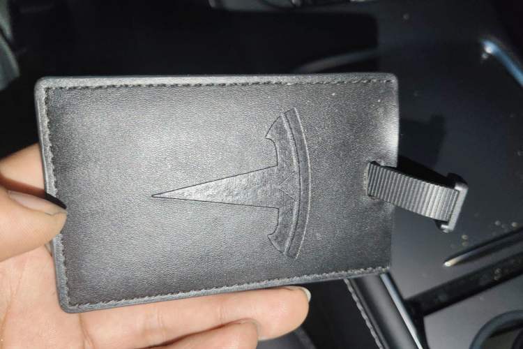 Used Tesla Model Y 2022 Rear-Wheel-Drive Version
