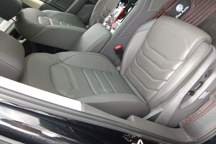 Used Volkswagen Touareg 2020 3.0 TSI Luxury Edition China VI
