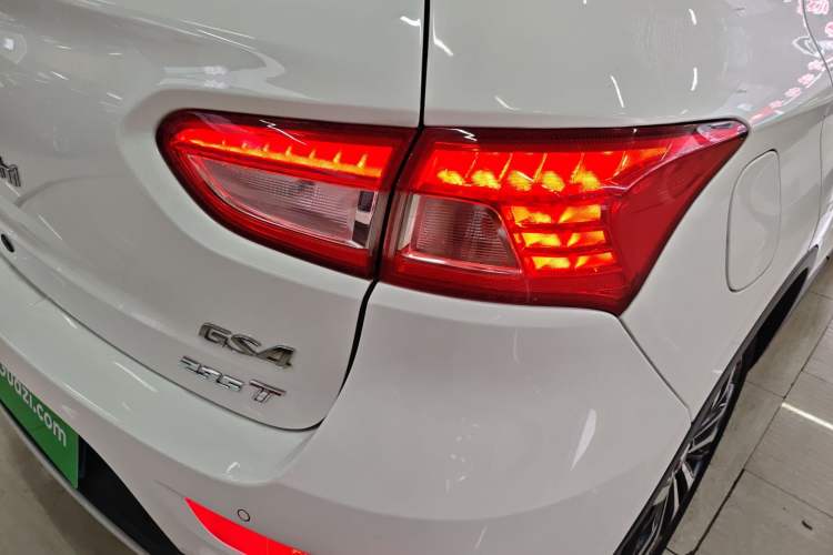 Used GAC Trumpchi GS4 2017 235T Manual Two-Wheel Drive Luxury Edition