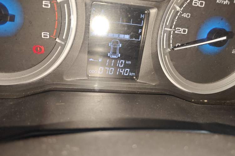 Used Isuzu JLM 2018 2.8T Classic Edition Two-Wheel Drive Luxury Version with Extended Cargo Bed JE493ZLQ5F
