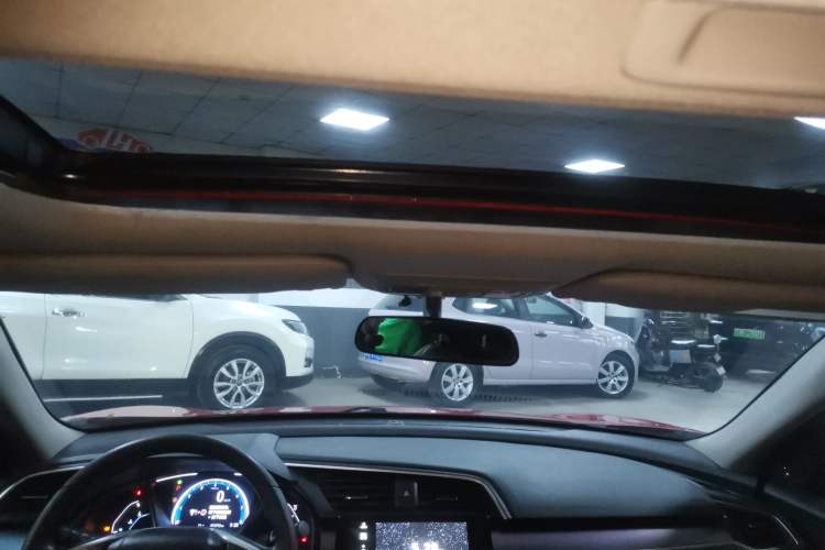 Used Honda Civic 2016 220TURBO CVT Luxury Edition
