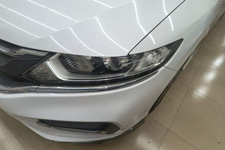 Used Honda Jade 2017 1.8L automatic Comfort version 5 seats
