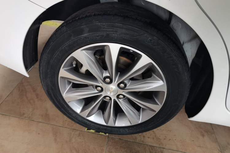 Used Chevrolet Monza 2021 320 Automatic Enjoyment Sunroof Edition