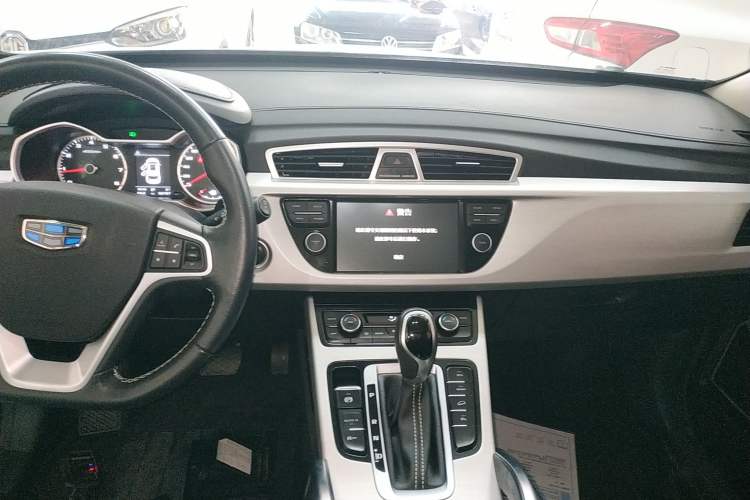 Used Geely Auto Emgrand X7 Sport 2016 1.8TD Automatic ZhiShang Model
