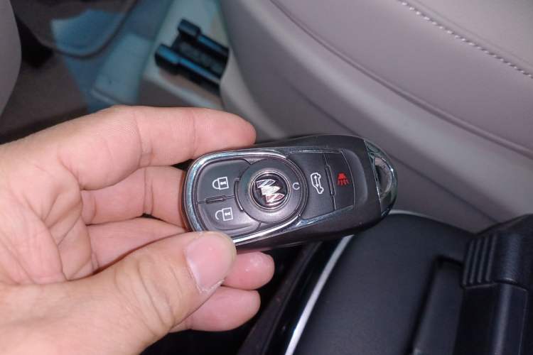 Used Buick GL8 2022 ES Landtrek 653T Comfort Edition
