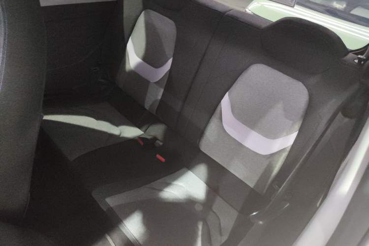 Used Chery QQ Ice Cream 2022 120km Conical Shape Lithium Iron Phosphate