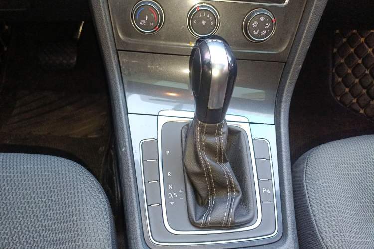 Used Volkswagen Golf 2017 230TSI Automatic Comfort Edition – Celebrating Milestone of One Million Units
