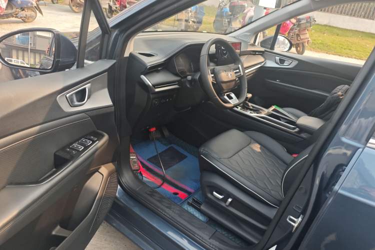 Used Wuling Jiachen 2022 1.5T CVT Deluxe Flagship Edition
